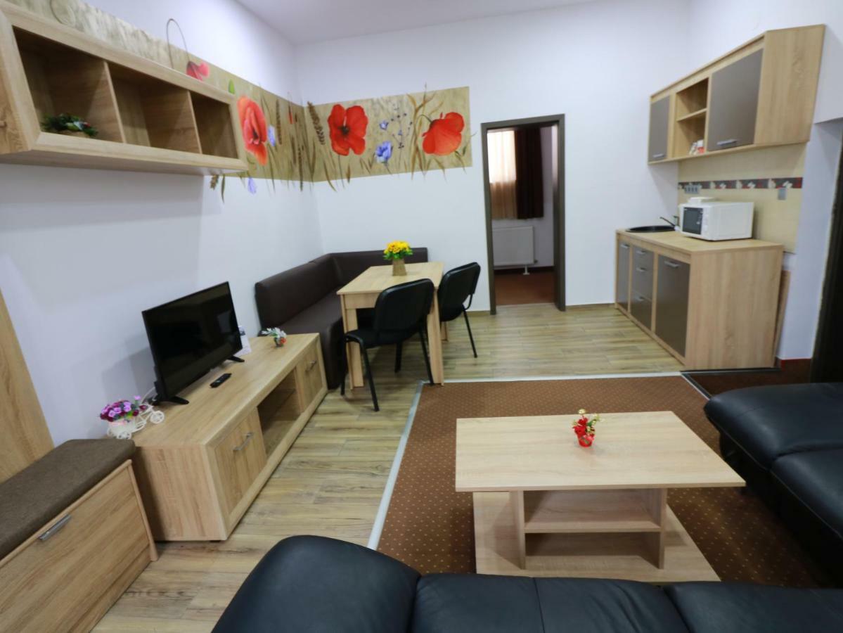 Flowers House Σίμπιου Εξωτερικό φωτογραφία