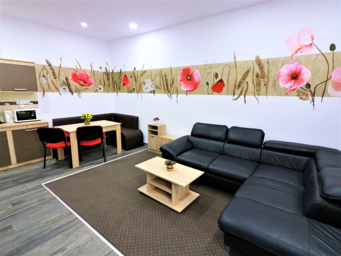 Flowers House Σίμπιου Εξωτερικό φωτογραφία